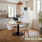 Maison De La Rochejaquelein Saint-Laurent-sur-Sèvre