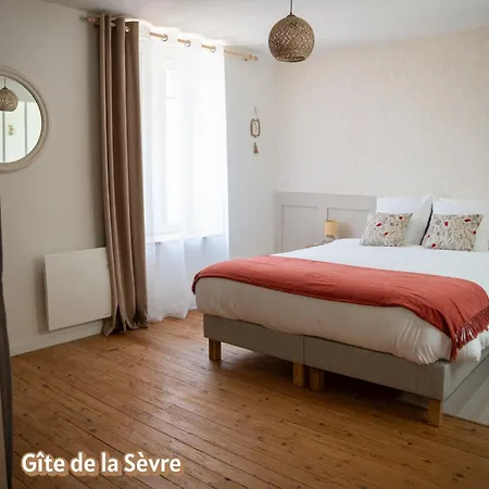 Maison De La Rochejaquelein Saint-Laurent-sur-Sèvre