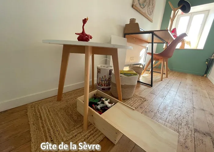 Maison De La Rochejaquelein Saint-Laurent-sur-Sevre