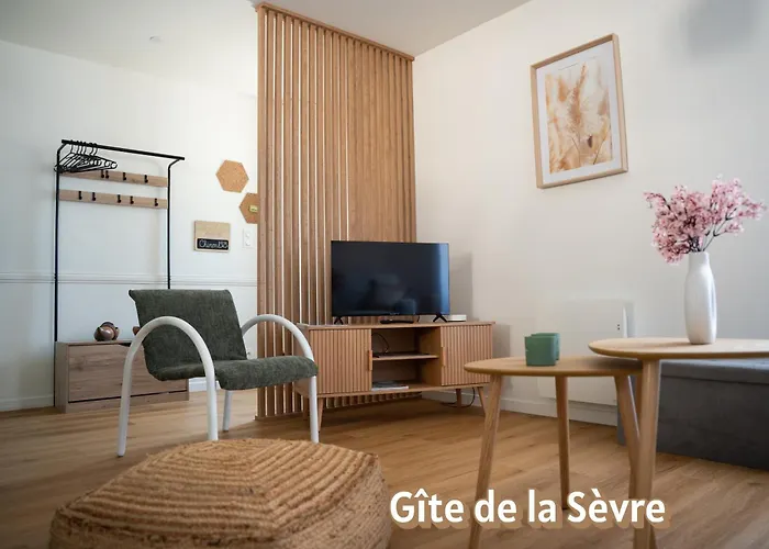 Maison De La Rochejaquelein Saint-Laurent-sur-Sevre